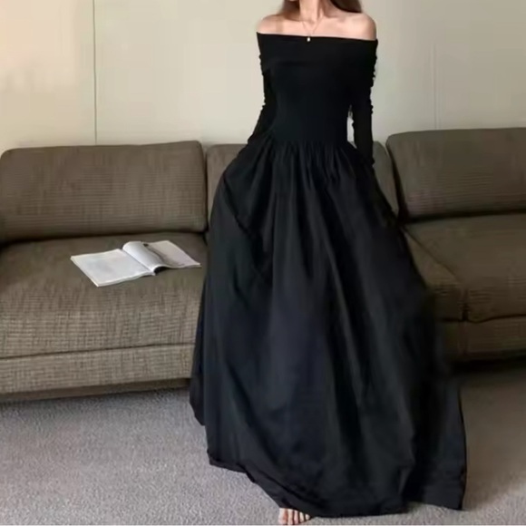 Off the shoulder maxi dress M - Picture 2 of 3